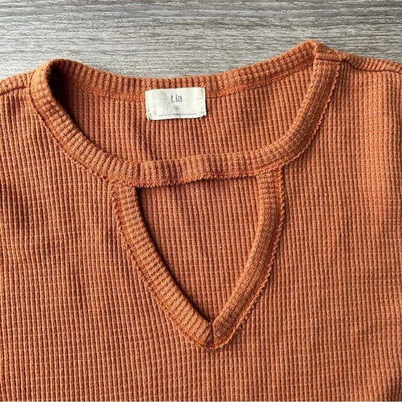 Anthropologie  T.La Waffle Knit V Neck Keyhole Long Sleeve Shirt Top - Picture 6 of 15